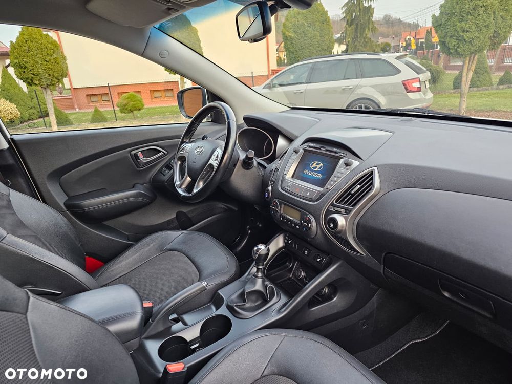 Hyundai ix35 1.6 2WD Fifa World Cup Edition - 7