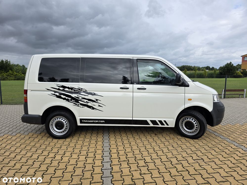 Volkswagen Transporter Caravelle Kurz (7.Si.) - 5