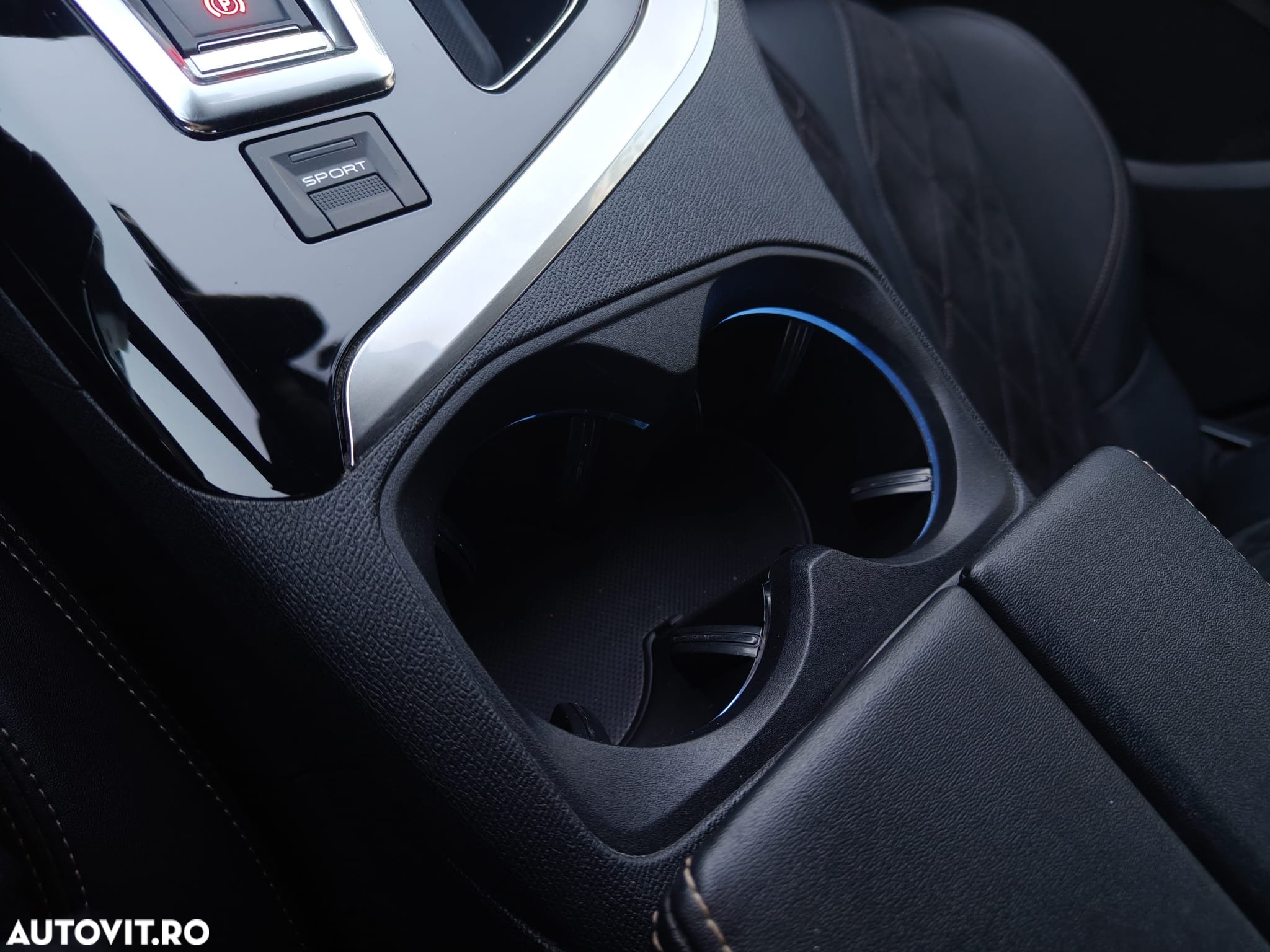 Peugeot 3008 BlueHDi 180 Stop & Start EAT6 GT - 19