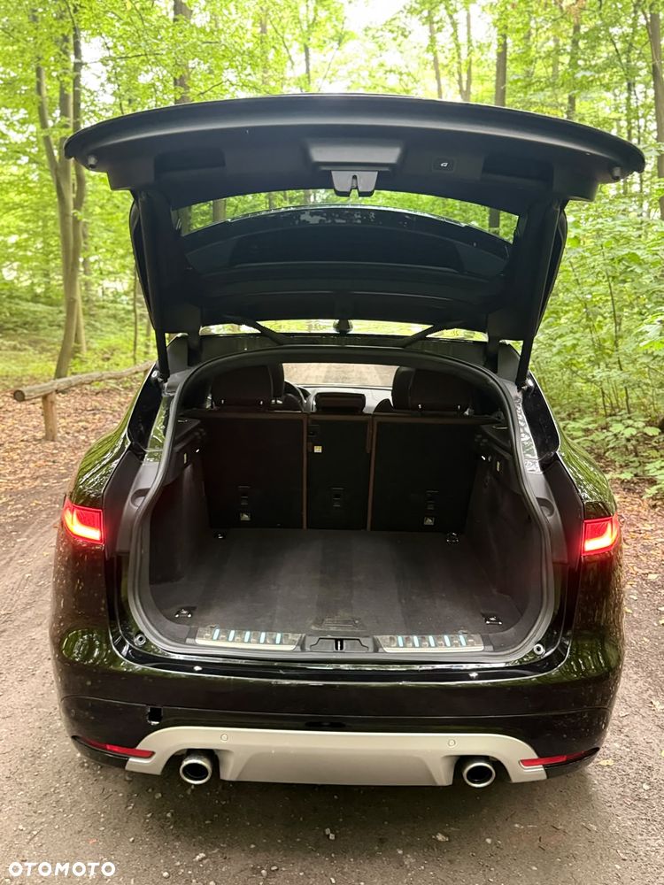 Jaguar F-Pace 3.0 V6 AWD S - 6