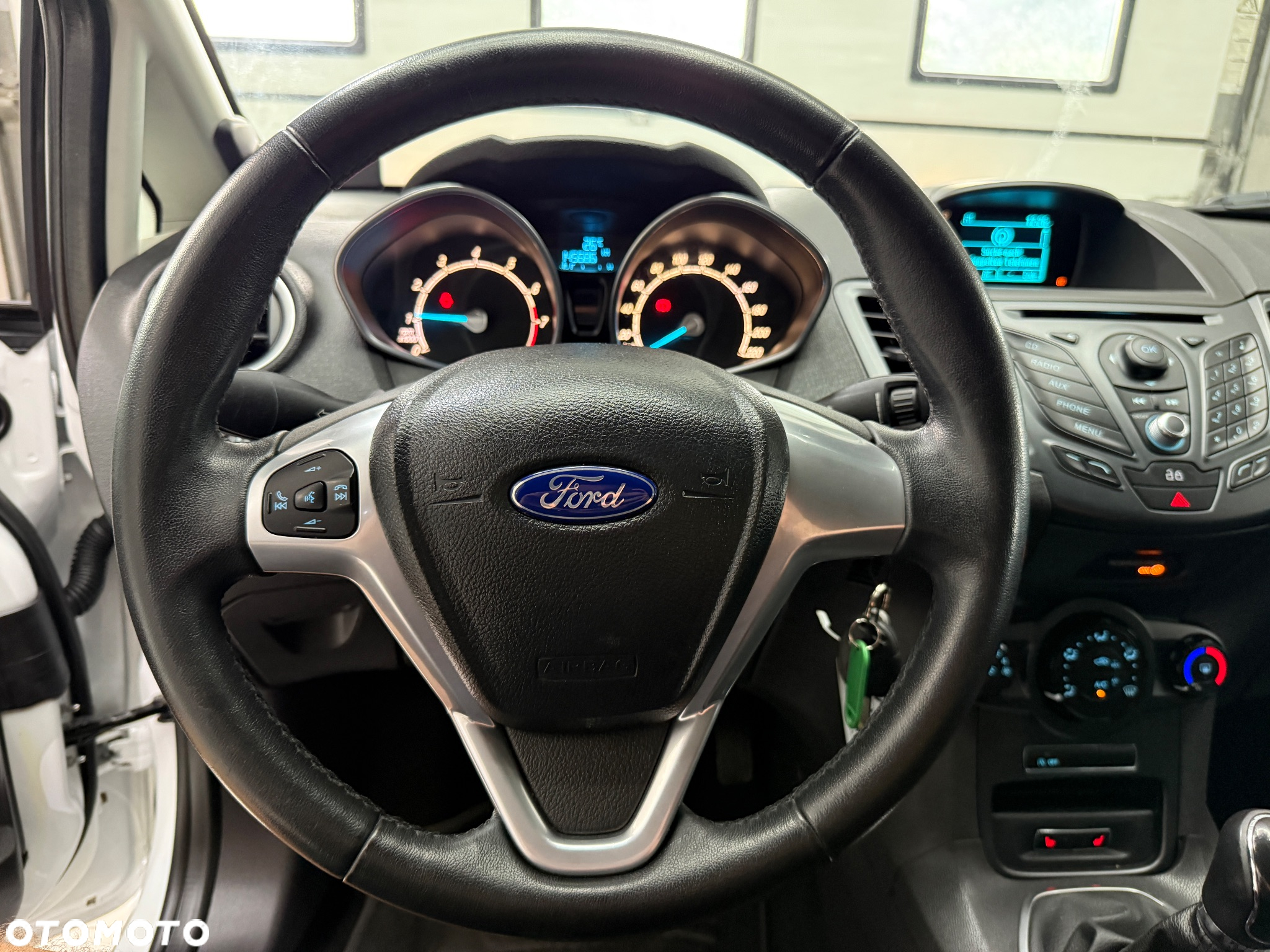 Ford Fiesta 1.0 Champions Edition - 16