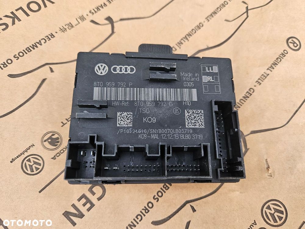 A5 8T A4 B8 STEROWNIK MODUŁ DRZWI 8T0959792P - 1