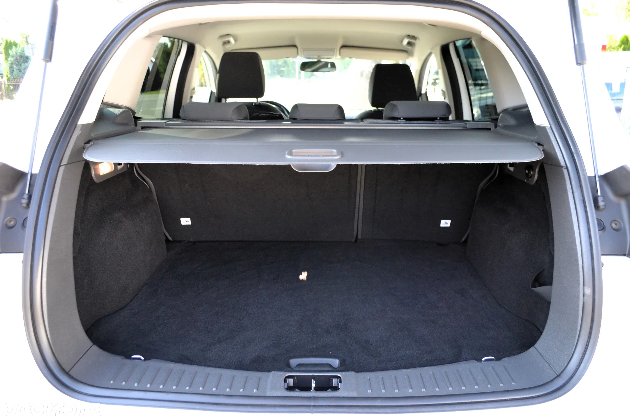 Ford Kuga 2.0 TDCi 4x4 Trend - 12