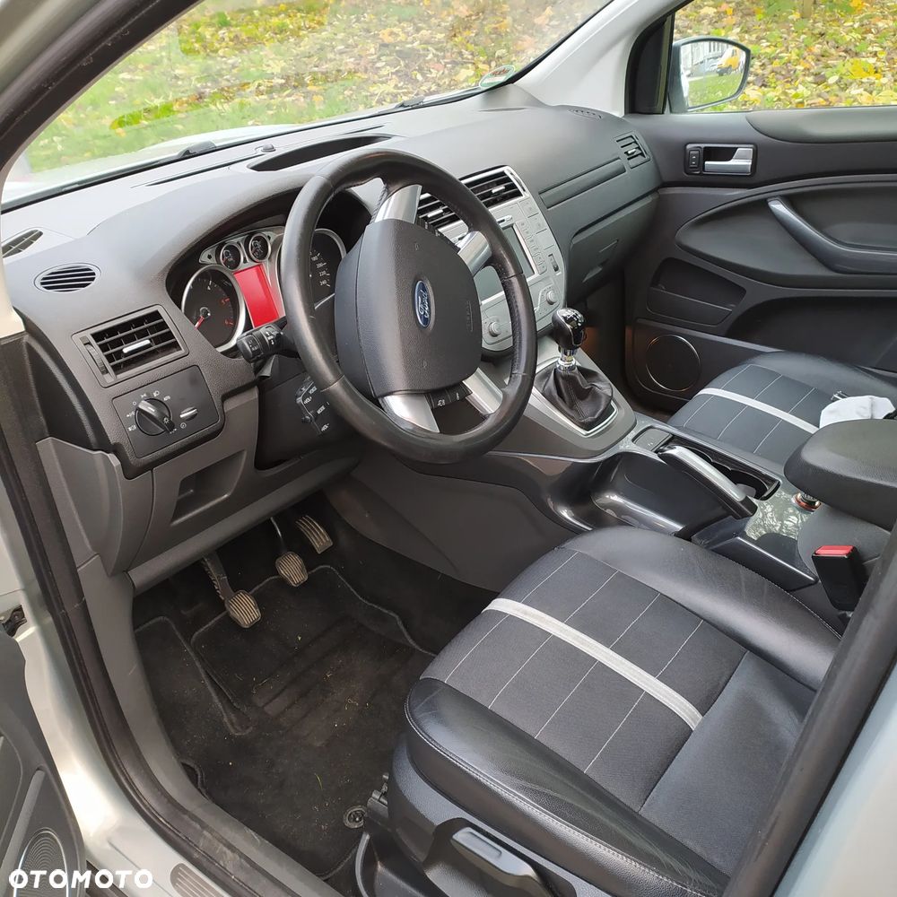 Ford Kuga 2010 photo 4