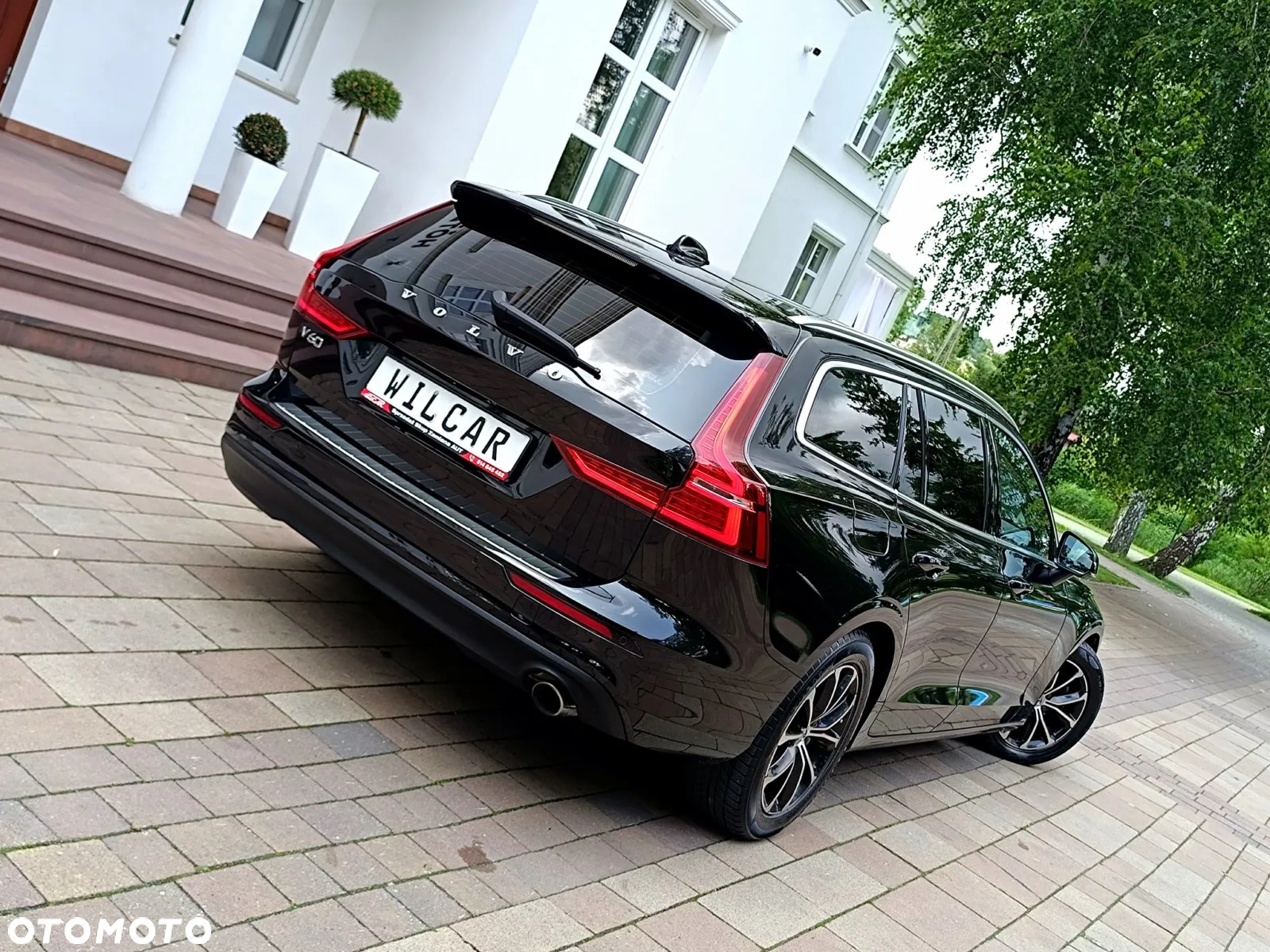 Volvo V60 D3 Momentum Pro - 4