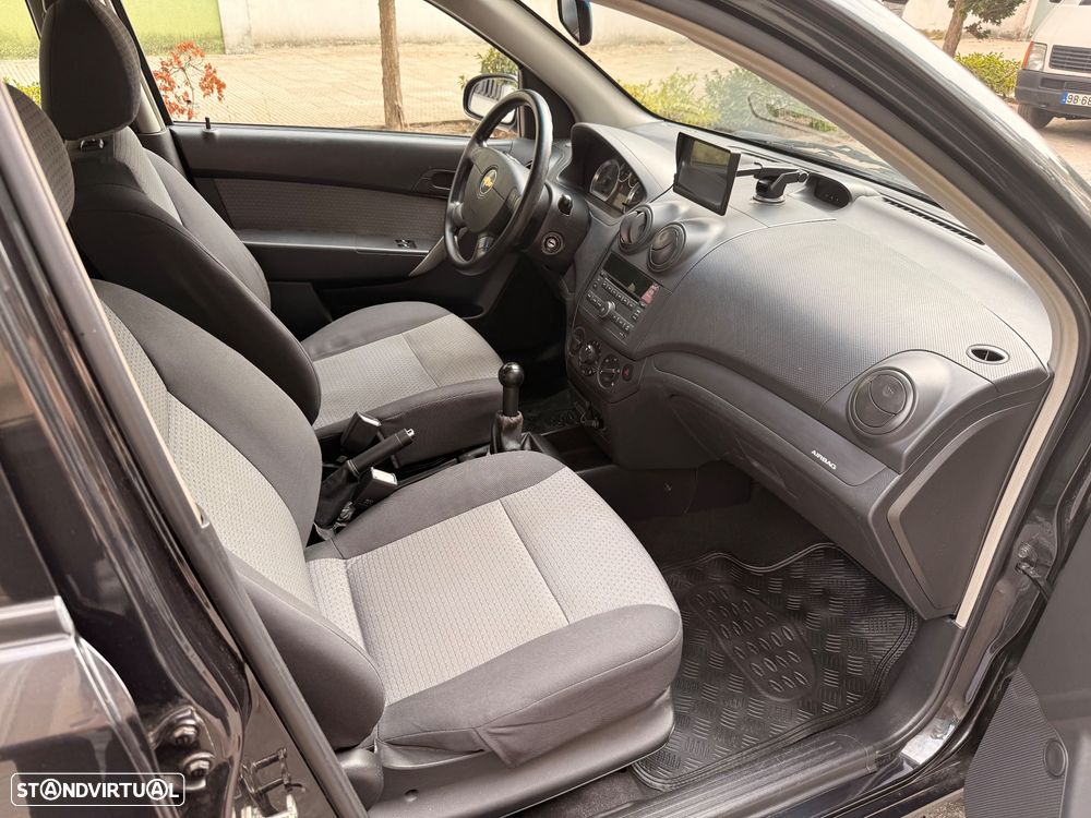 Chevrolet Aveo 1.2 LS - 15