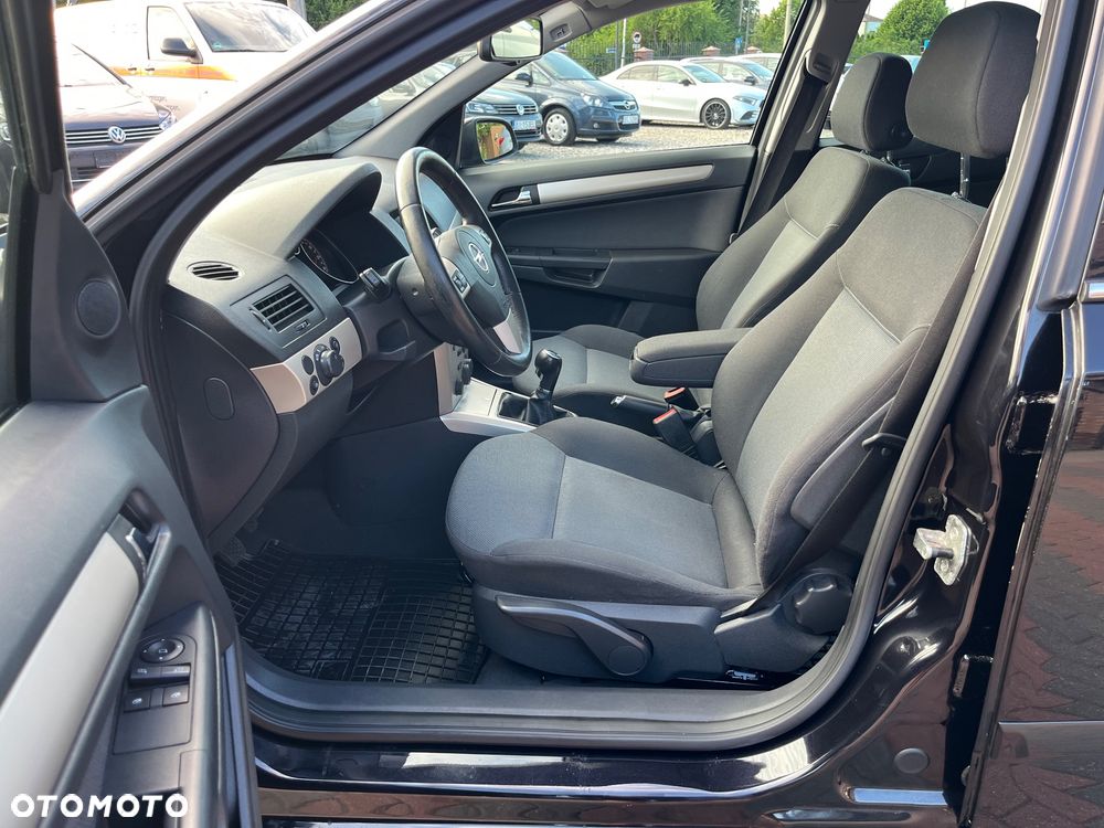 Opel Astra 1.6 Innovation - 18