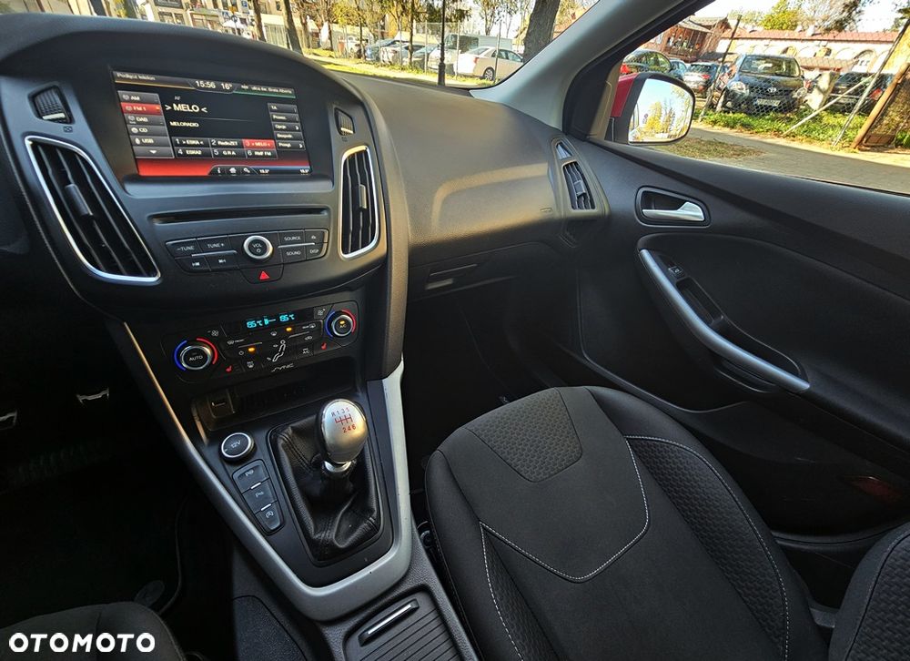 Ford Focus 2.0 TDCi ST-Line ASS - 25