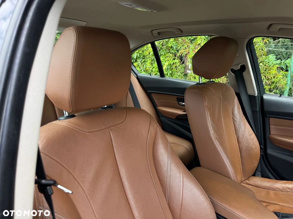 BMW Seria 3 320d Efficient Dynamics Edition Luxury Line - 7