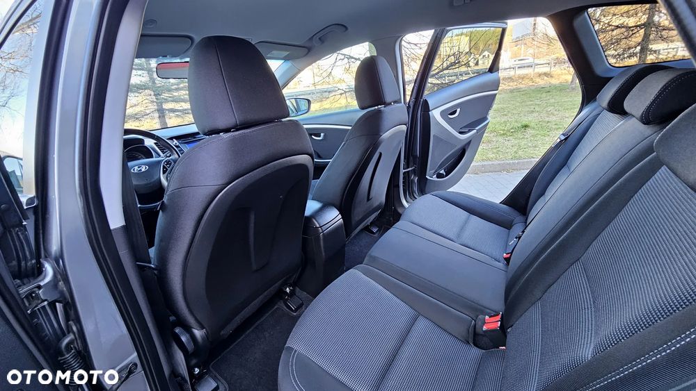 Hyundai i30 1.6 GDI BlueDrive Classic + - 34