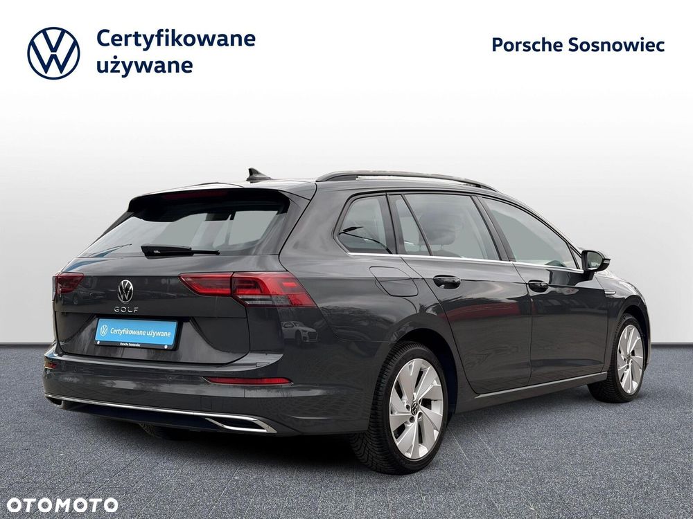 Volkswagen Golf - 6