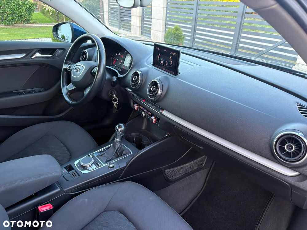 Audi A3 Sportback 1.6 TDI (clean diesel) S tronic Ambition - 19