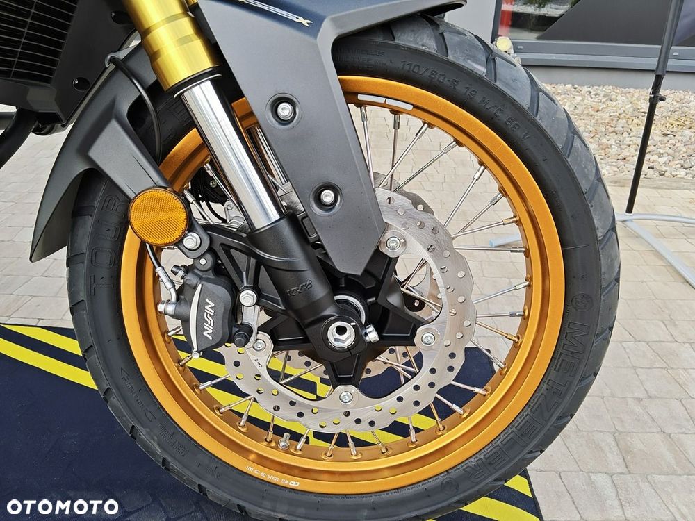 VOGE 500DSX - 8