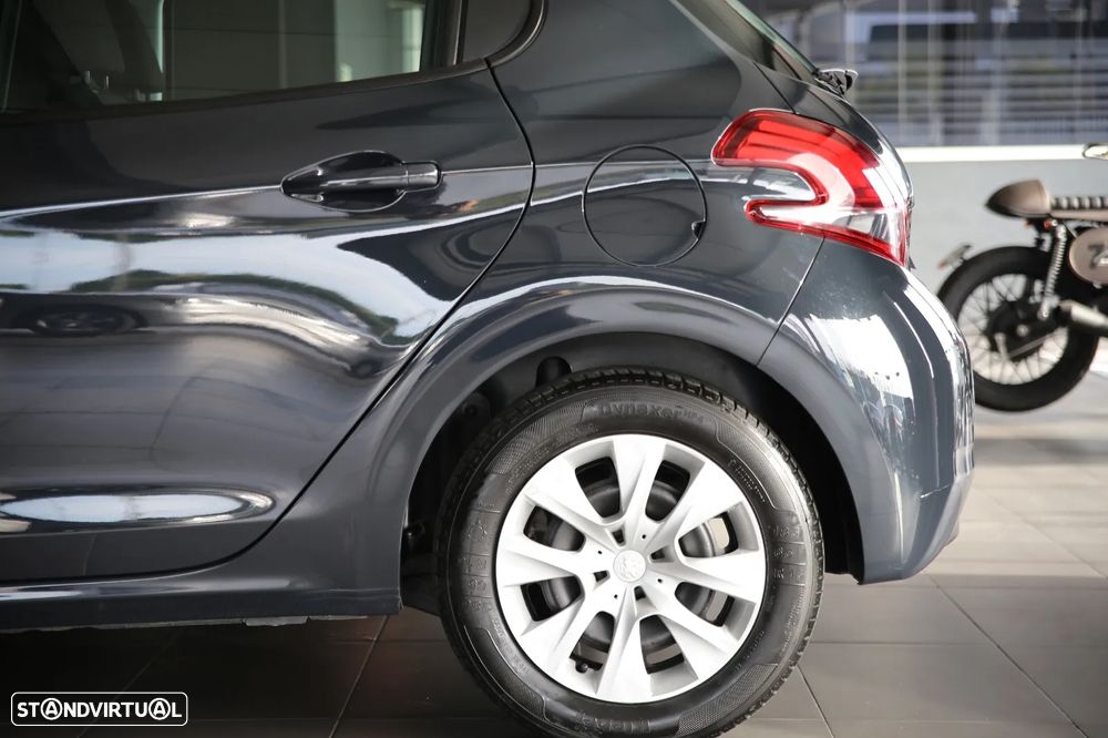Peugeot 208 1.2 PureTech Style - 10