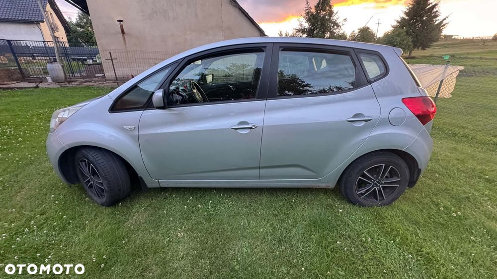 Kia Venga 1.4 CRDi L - 3