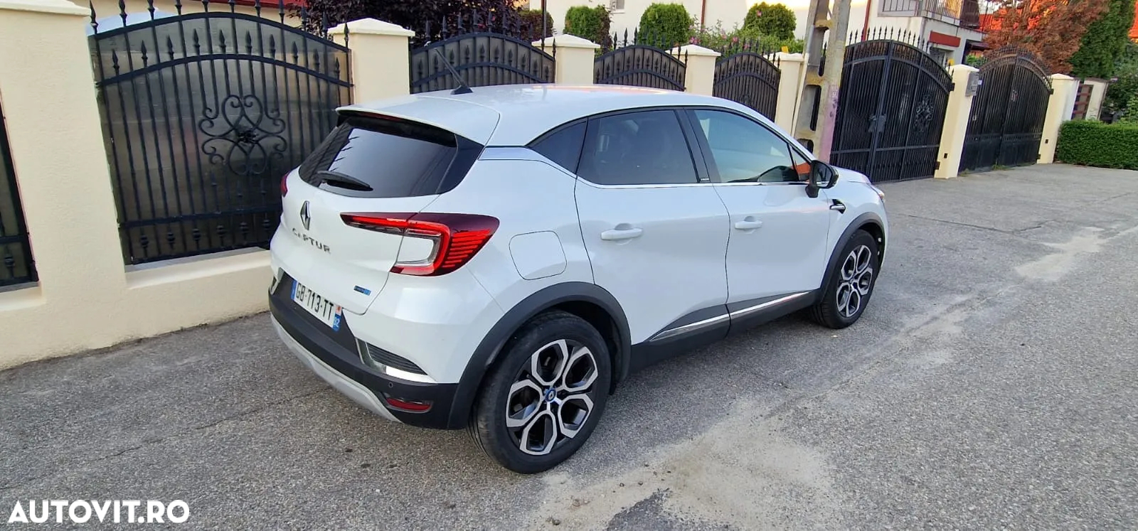 Renault Captur E-Tech Plug-In-Hybrid Intens - 7