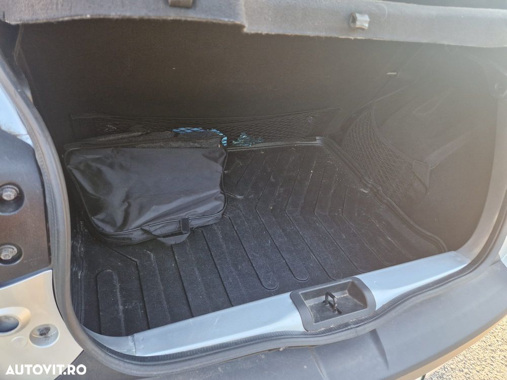 Dacia Spring Expression - 6