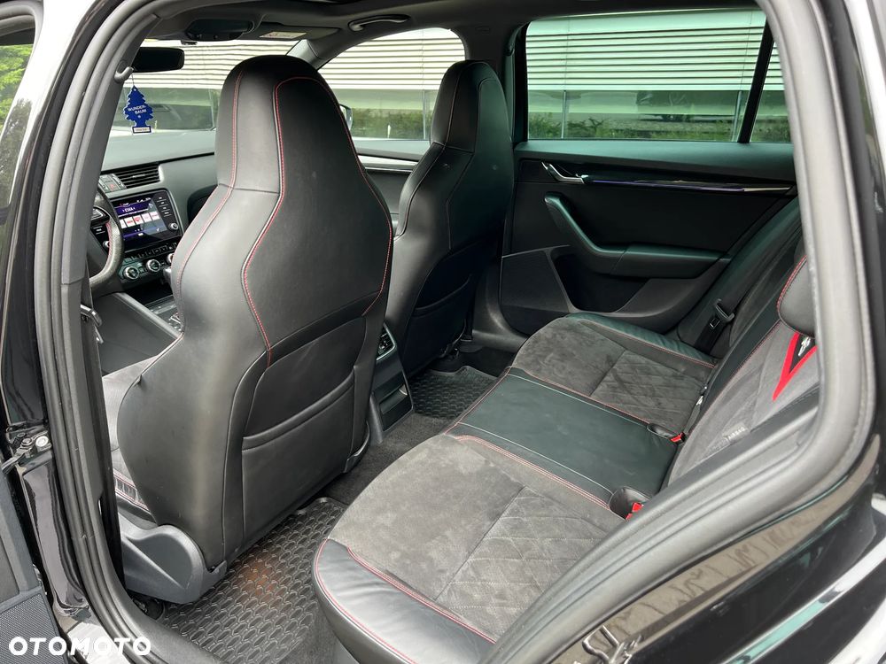 Skoda Octavia 2.0 TSI RS 245 DSG - 13