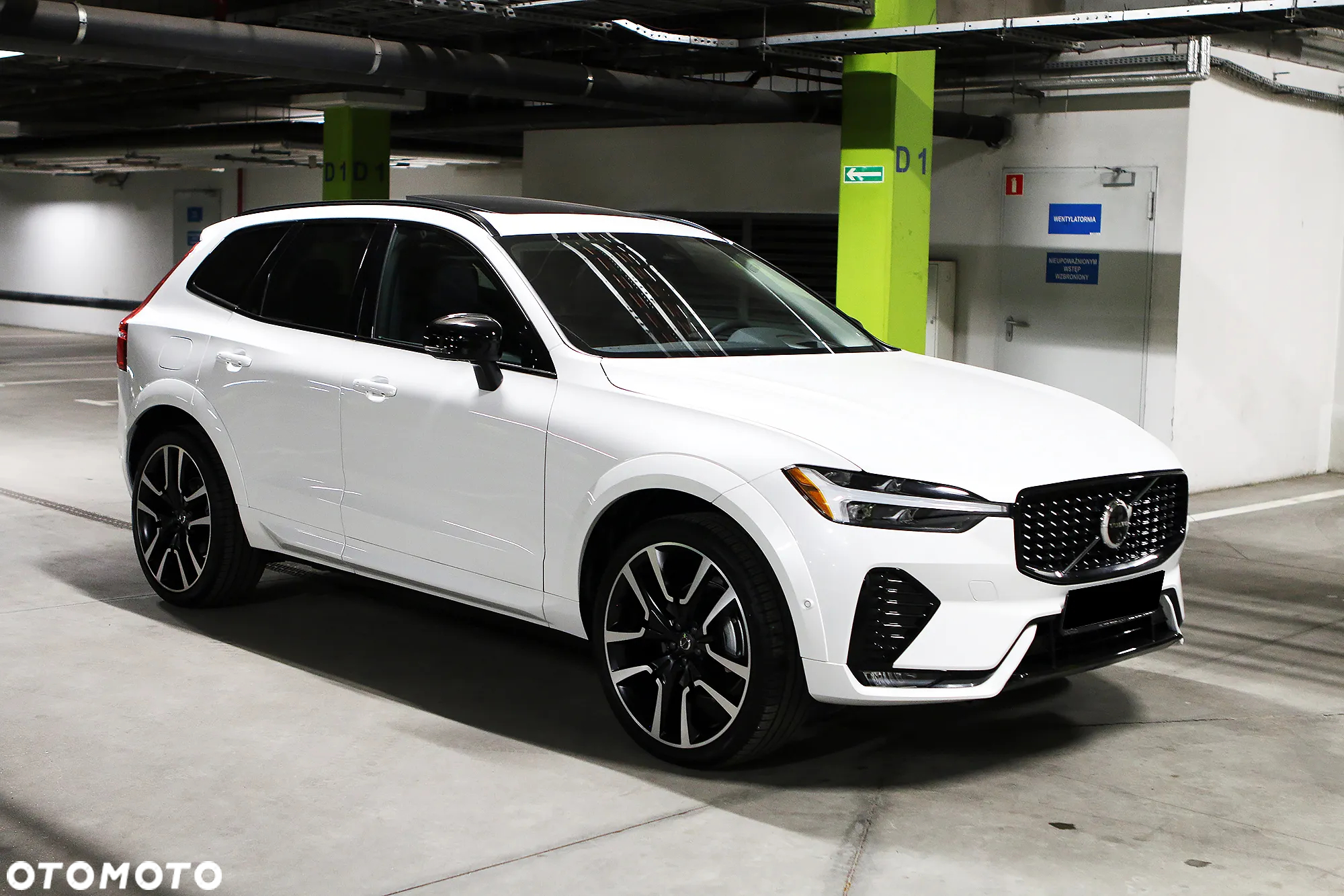Volvo XC 60 B5 B AWD Ultimate Black Edition - 16