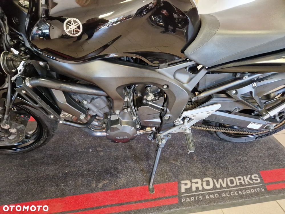 Yamaha FZ6 - 32