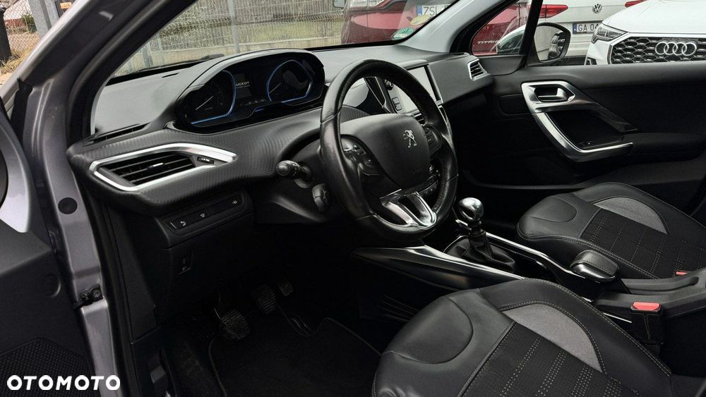 Peugeot 2008 - 8
