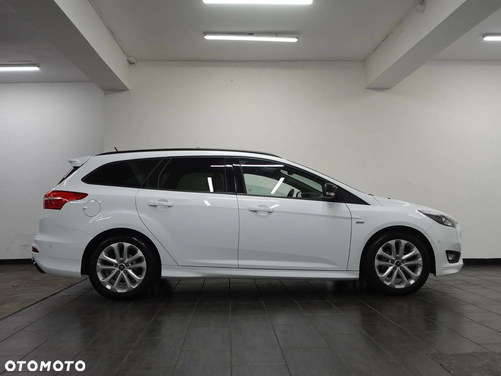 Ford Focus - 10
