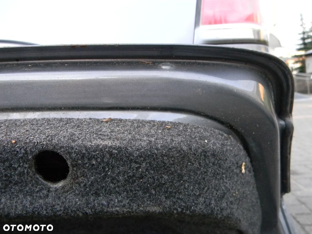 klapa bagażnika tył VW PASSAT B6 SEDAN szara - 9