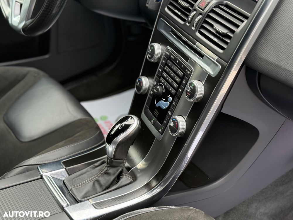 Volvo XC 60 D4 R-Design - 7