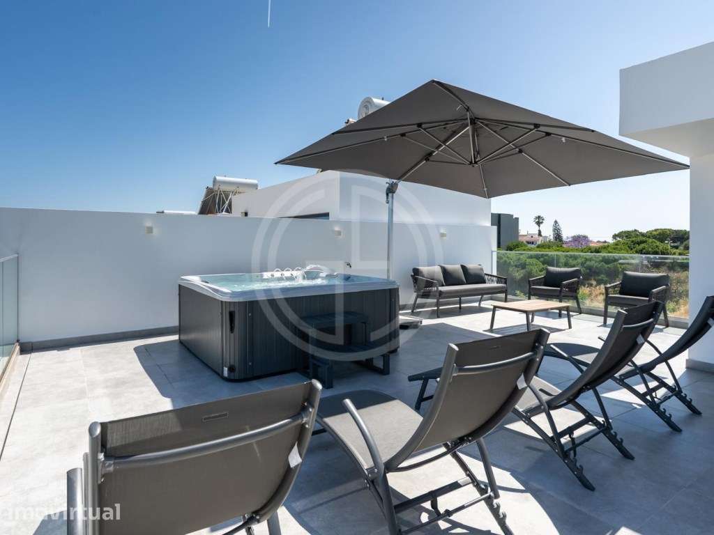 Moradia T4 com Piscina, Ginásio e Sala de Cinema nas Gambelas - Grande imagem: 3/57