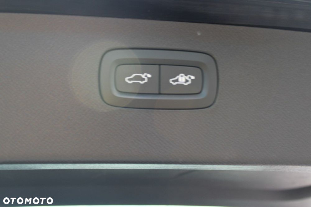 Volvo XC 90 - 16