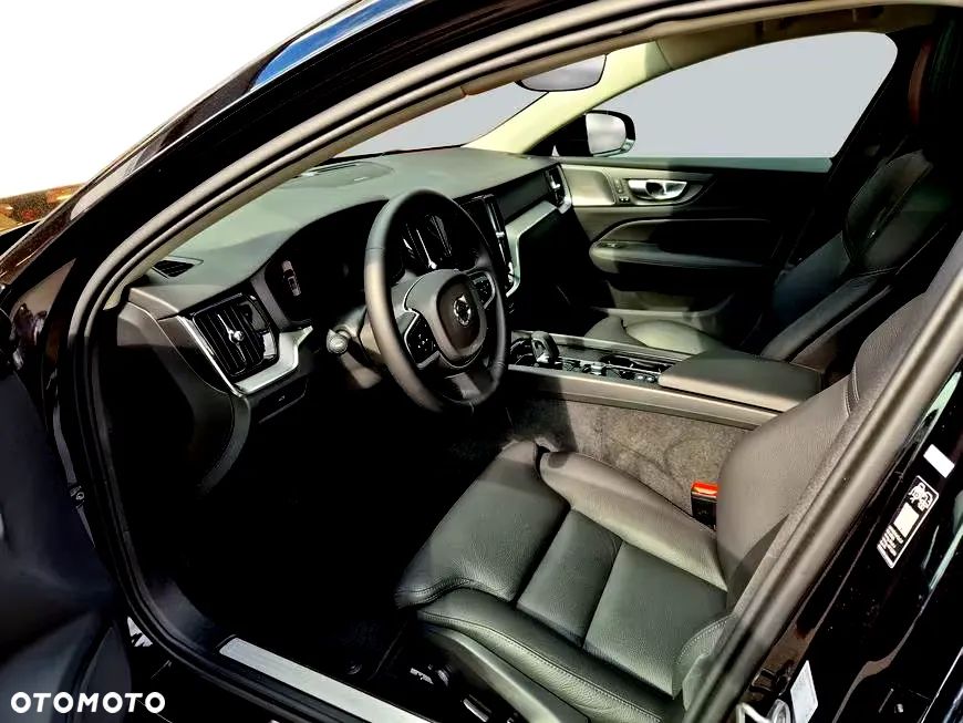 Volvo V60 B4 B Ultimate Dark - 6