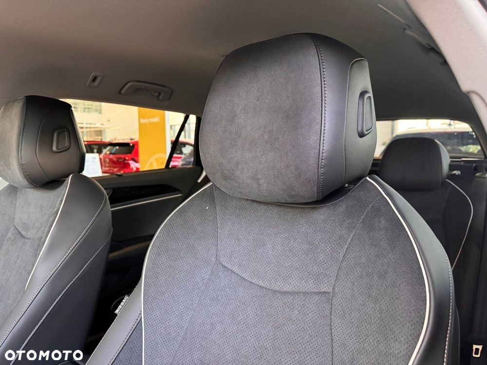 Volkswagen Passat - 18