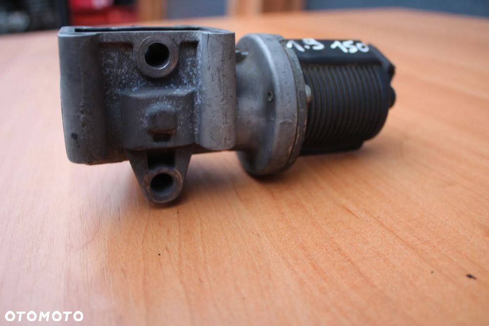 ZAWÓR EGR OPEL ASTRA H ZAFIRA B VECTRA C SIGNUM 1.9 CDTI 150 KM 55215031 - 6