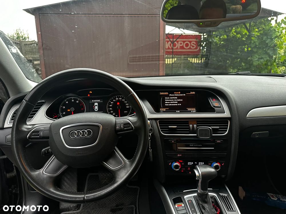 Audi A4 Limousine - 16
