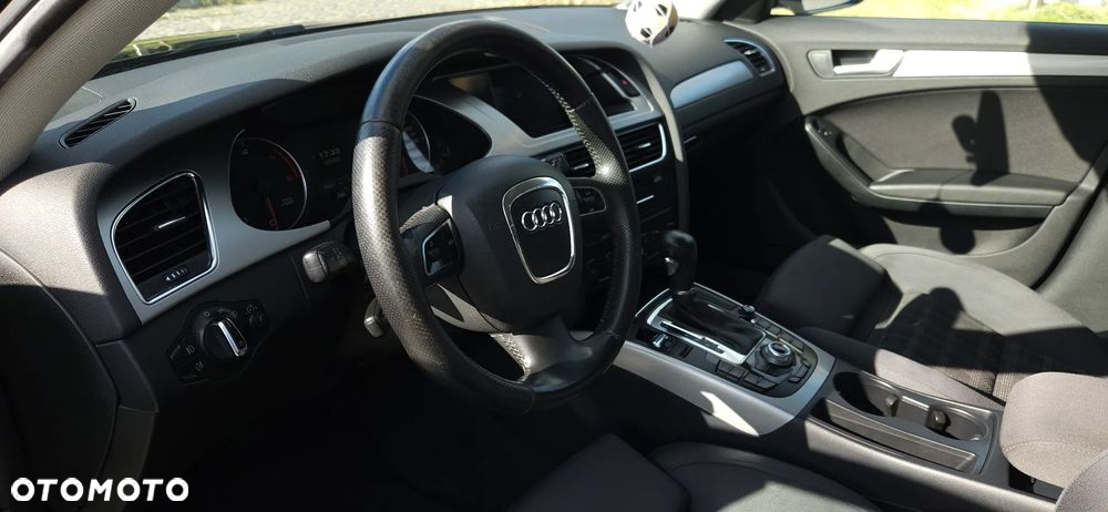 Audi A4 2.0 TDI Multitronic - 22