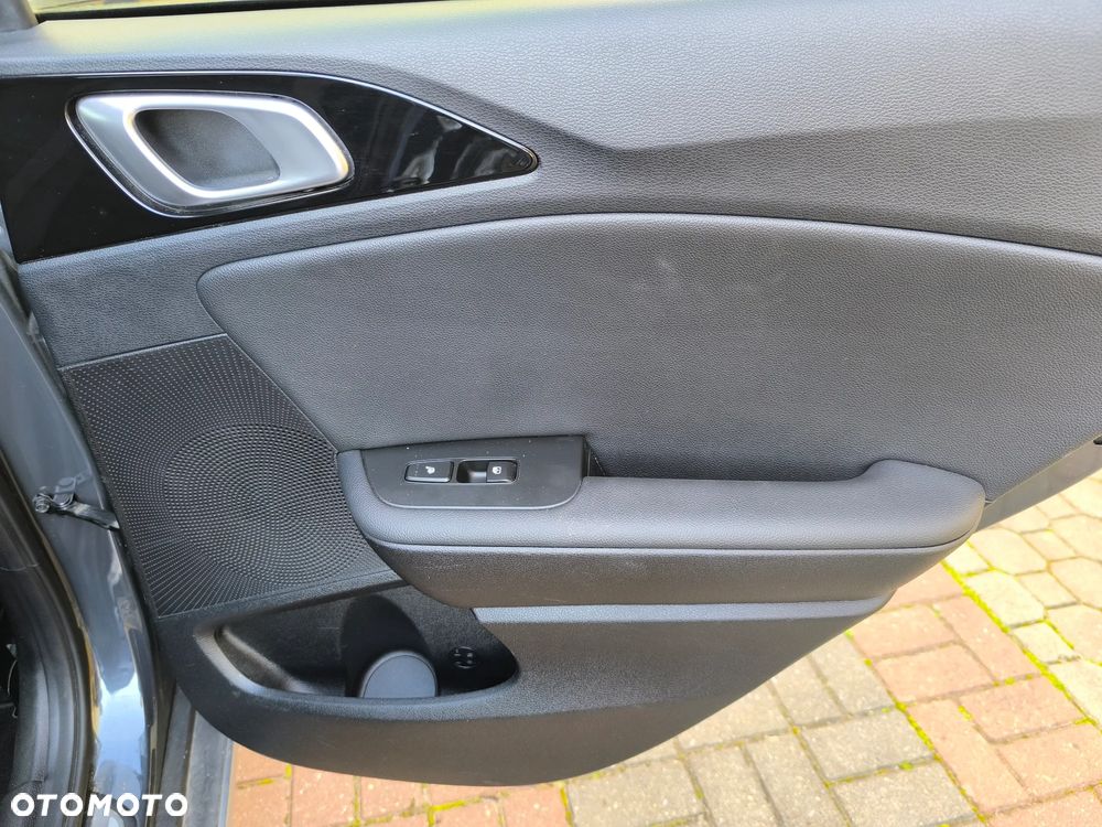 Kia XCeed 1.5 T-GDI L DCT - 14