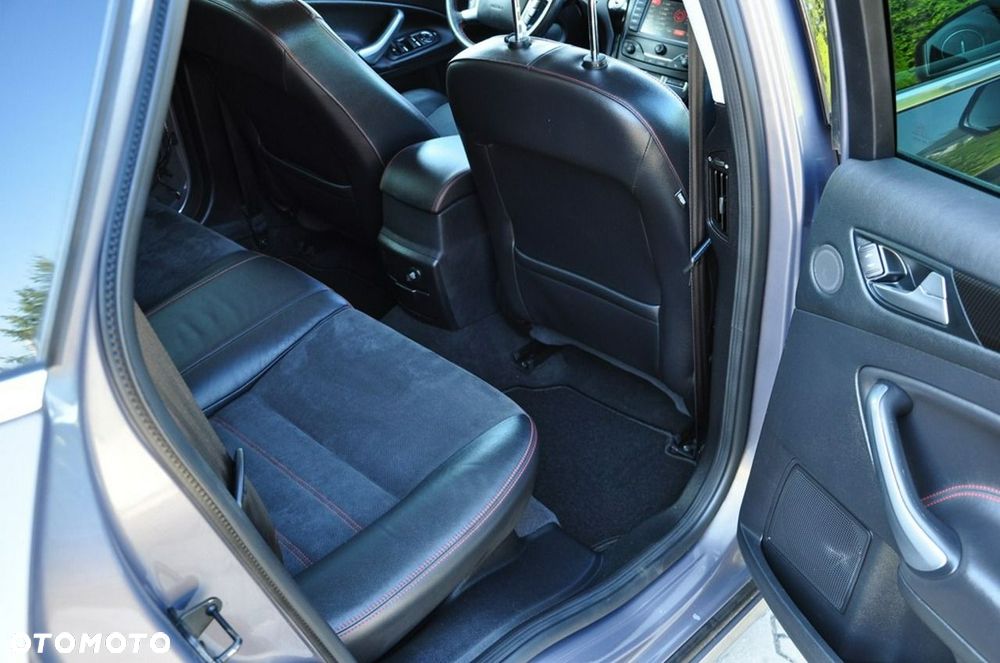 Ford Mondeo - 26