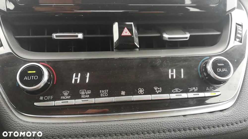 Toyota Corolla 1.8 Hybrid Comfort - 19