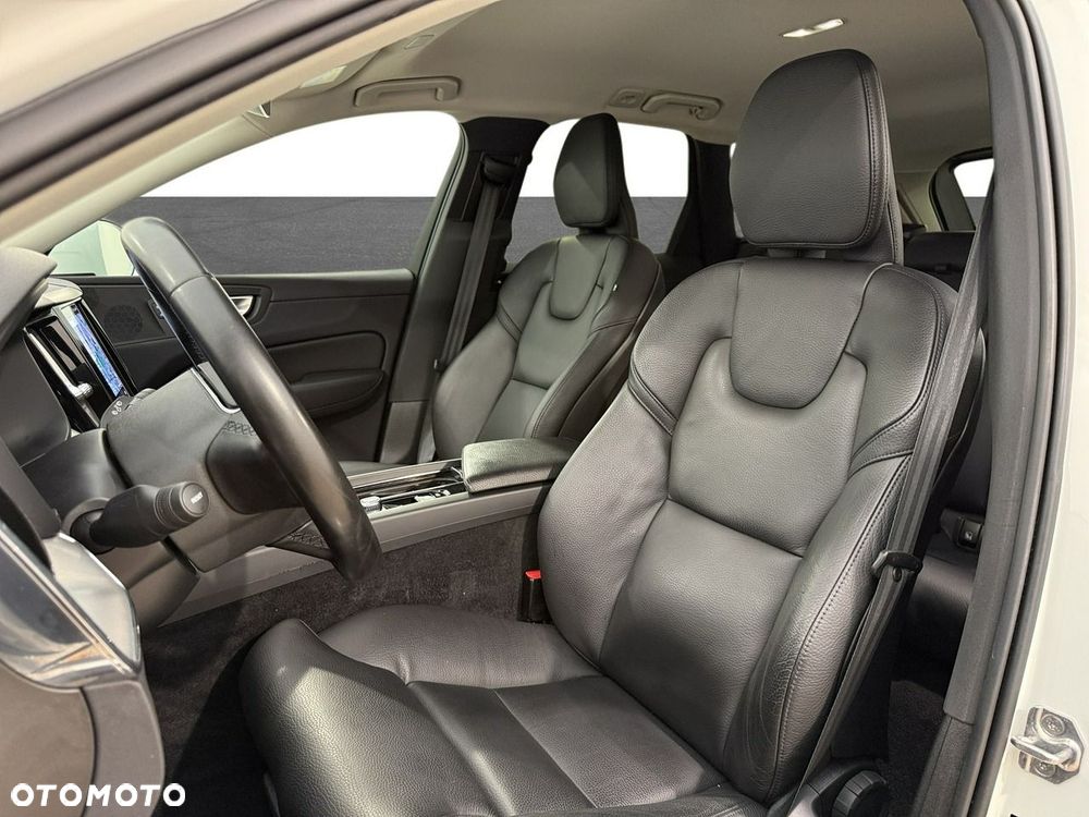 Volvo XC 60 - 12