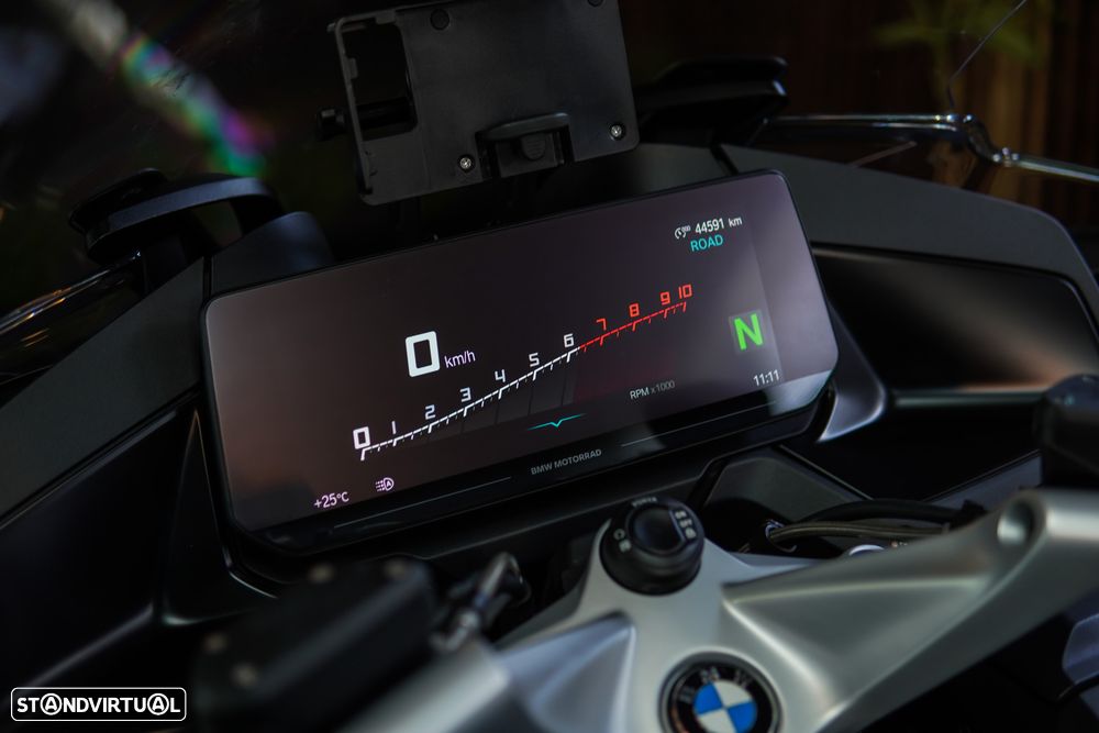 BMW R 1250 RT TRIPLE BLACK - 24