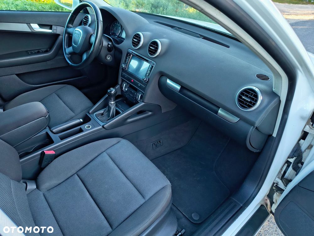 Audi A3 Sportback - 9