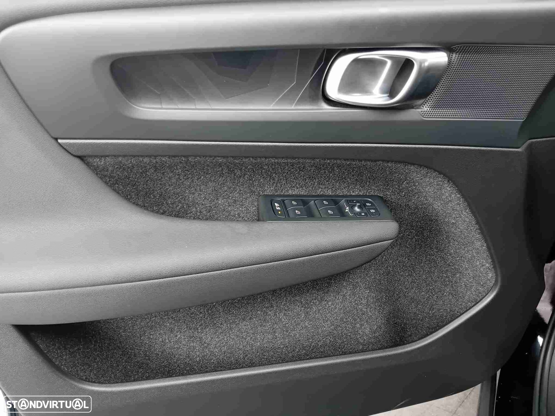 Volvo C40 Recharge Plus - 7