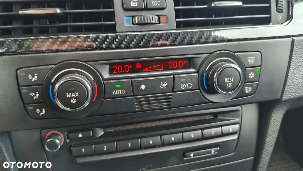 BMW Seria 3 320i - 15