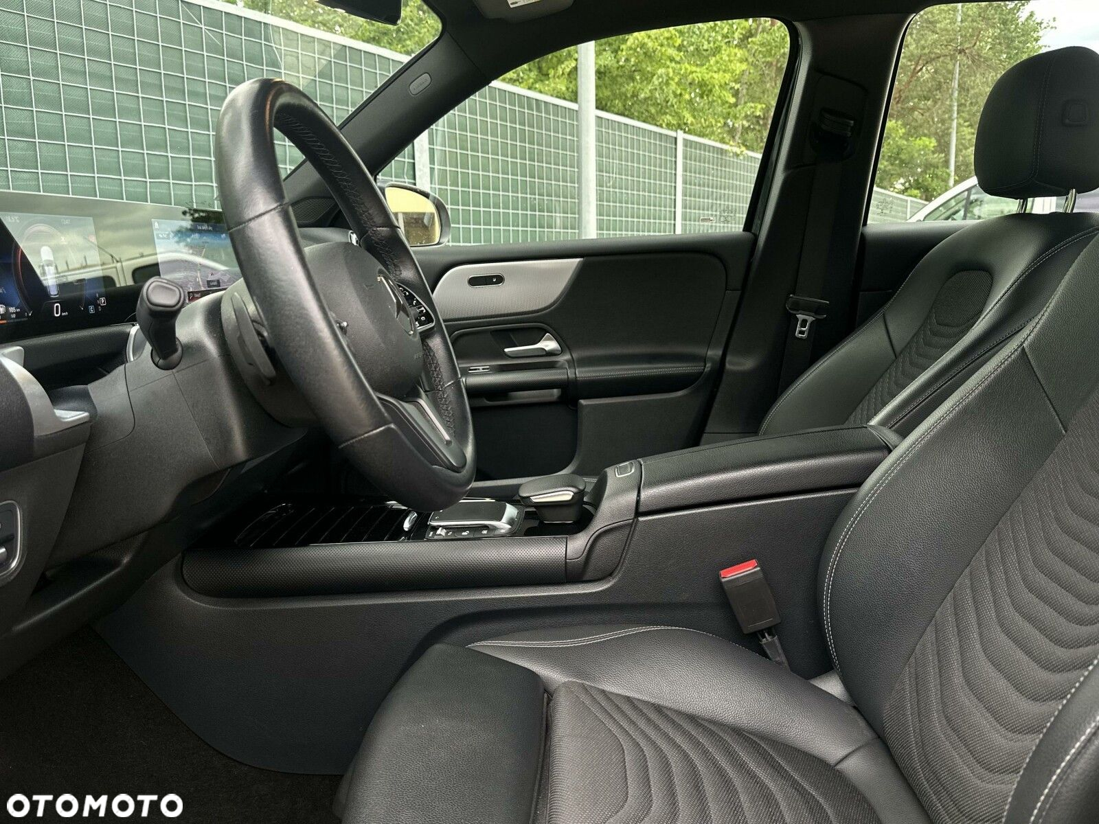 Mercedes-Benz GLB 200 Progressive 7G-DCT - 19