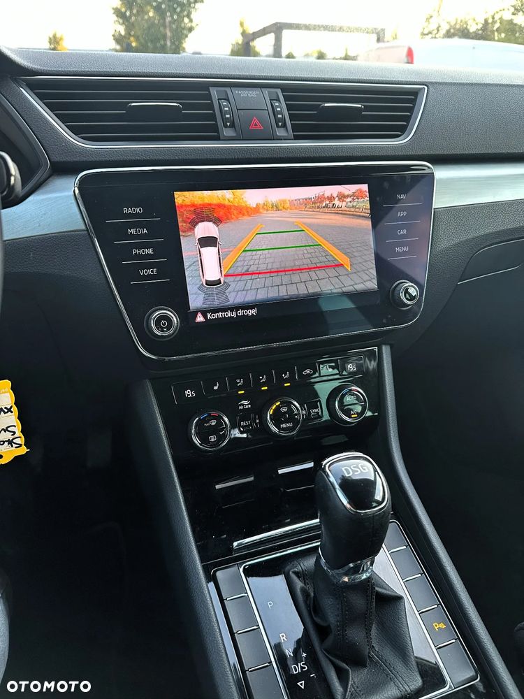 Skoda Superb Combi 2.0 TDI DSG Active - 10