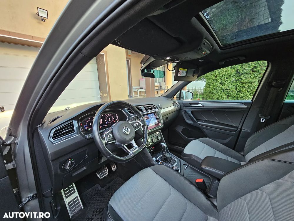 Volkswagen Tiguan - 11