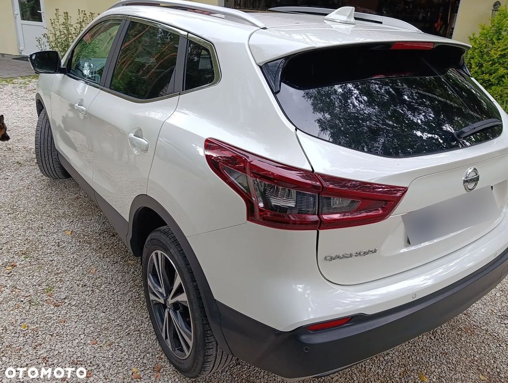 Nissan Qashqai 1.3 DIG-T N-Connecta DCT - 4