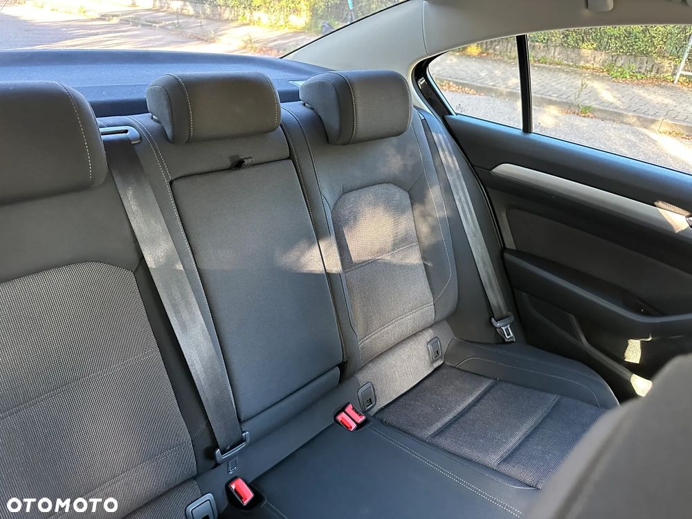 Volkswagen Passat 1.8 TSI BMT Comfortline DSG - 18