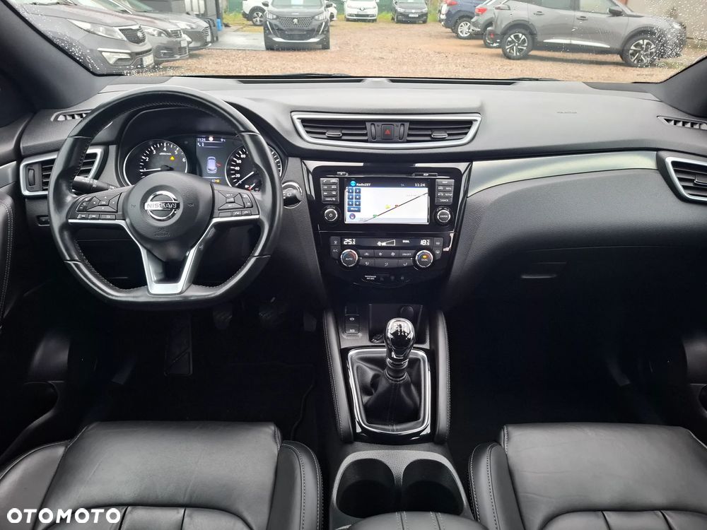 Nissan Qashqai 1.2 DIG-T Acenta EU6 - 24