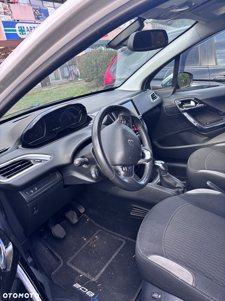 Peugeot 208 1.2 PureTech Style - 5